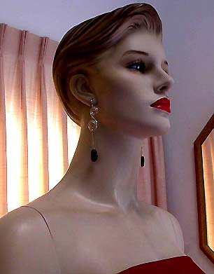 a beautiful VINTAGE COSTUME ESTATE ANTIQUE JEWELRY EARRINGS unsigned