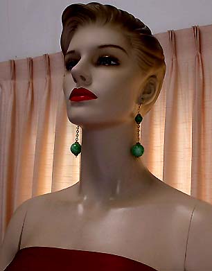 a beautiful VINTAGE COSTUME ESTATE ANTIQUE JEWELRY EARRINGS unsigned