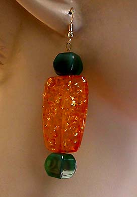 a beautiful VINTAGE COSTUME ESTATE ANTIQUE JEWELRY EARRINGS unsigned
