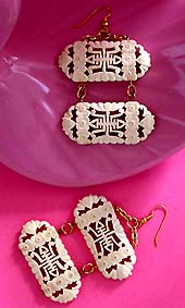 a beautiful vintage costume jewelry crystal rhinestone necklace