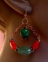 a beautiful vintage costume jewelry crystal rhinestone necklace