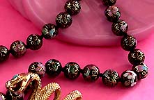 a beautiful vintage costume jewelry crystal rhinestone necklace