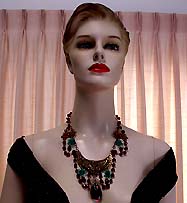 a beautiful vintage costume jewelry crystal rhinestone necklace