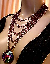a beautiful vintage costume jewelry crystal rhinestone necklace