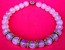 a beautiful vintage costume jewelry crystal rhinestone necklace