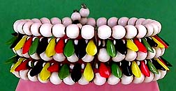 a beautiful vintage costume jewelry crystal rhinestone bracelet