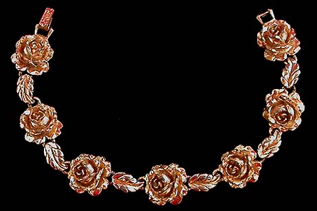 a beautiful vintage costume jewelry bracelet unsigned