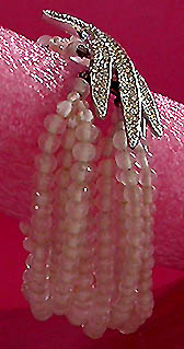 a beautiful vintage costume jewelry bracelet unsigned