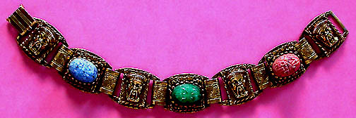a beautiful vintage costume jewelry bracelet unsigned