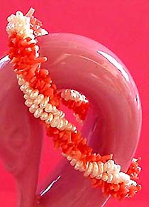 a beautiful vintage costume jewelry bracelet unsigned
