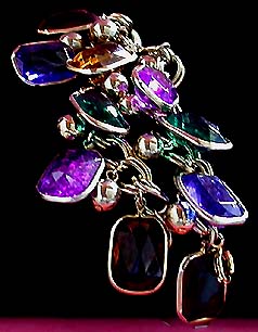 a beautiful vintage costume jewelry bracelet unsigned