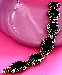 a beautiful vintage costume jewelry crystal rhinestone bracelet
