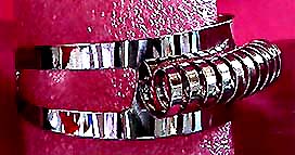 a beautiful vintage costume jewelry bracelet unsigned