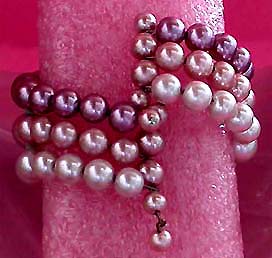 a beautiful vintage costume jewelry bracelet unsigned