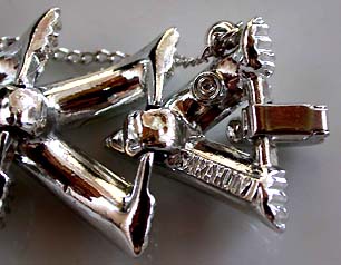 a beautiful vintage costume jewelry bracelet unsigned