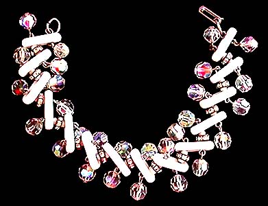 a beautiful vintage costume jewelry bracelet unsigned