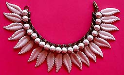 a beautiful vintage costume jewelry crystal rhinestone bracelet