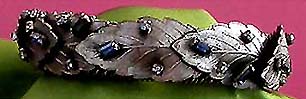 a beautiful vintage costume jewelry bracelet unsigned