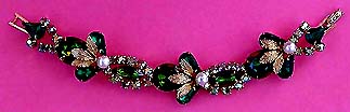 a beautiful vintage costume jewelry crystal rhinestone bracelet