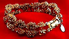 a beautiful vintage costume jewelry crystal rhinestone bracelet
