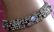 a beautiful vintage costume jewelry crystal rhinestone bracelet