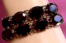 a beautiful vintage costume jewelry bracelet unsigned