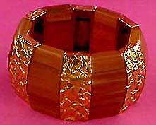 a beautiful vintage costume jewelry bracelet unsigned