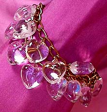 a beautiful vintage costume jewelry bracelet unsigned