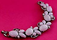 a beautiful vintage costume jewelry crystal rhinestone bracelet