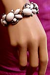 a beautiful vintage costume jewelry crystal rhinestone bracelet