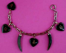 a beautiful vintage costume jewelry bracelet unsigned
