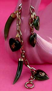 a beautiful vintage costume jewelry bracelet unsigned