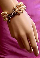 a beautiful vintage costume jewelry crystal rhinestone bracelet