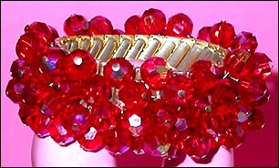 a beautiful vintage costume jewelry bracelet unsigned