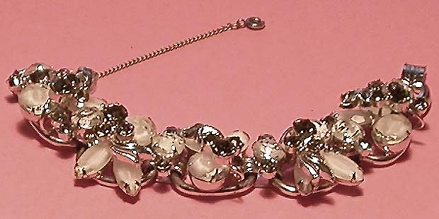 a beautiful vintage costume jewelry Juliana givre stone bracelet