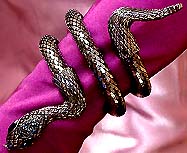 a beautiful vintage costume jewelry crystal rhinestone bracelet