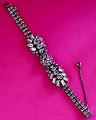 a beautiful vintage costume jewelry crystal rhinestone bracelet
