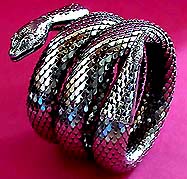 a beautiful vintage costume jewelry crystal rhinestone bracelet