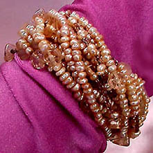 a beautiful vintage costume jewelry bracelet unsigned