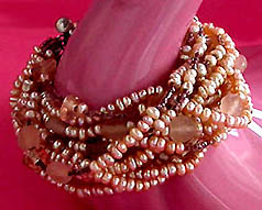 a beautiful vintage costume jewelry bracelet unsigned