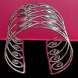 a beautiful vintage costume jewelry crystal rhinestone bracelet