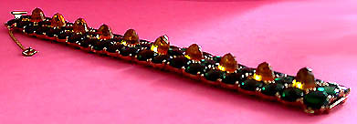 a beautiful vintage costume jewelry bracelet unsigned