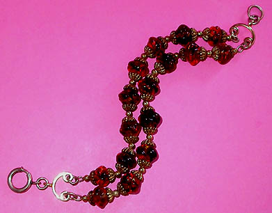 a beautiful vintage costume jewelry bracelet unsigned