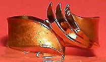 a beautiful vintage costume jewelry vintage Crown Trifari vintage bracelet