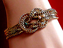 a beautiful vintage costume jewelry bracelet unsigned