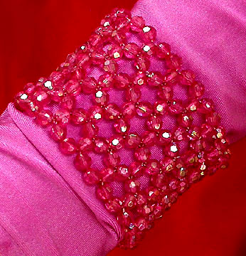 a beautiful vintage costume jewelry bracelet unsigned