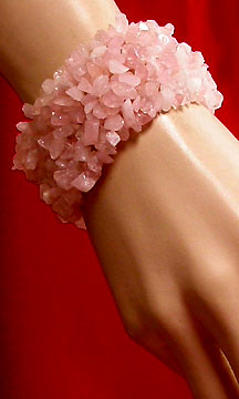 a beautiful vintage costume jewelry bracelet unsigned