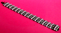 a beautiful vintage costume jewelry crystal rhinestone bracelet