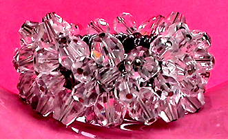 a beautiful vintage costume jewelry bracelet unsigned