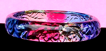 a beautiful vintage costume jewelry bracelet unsigned